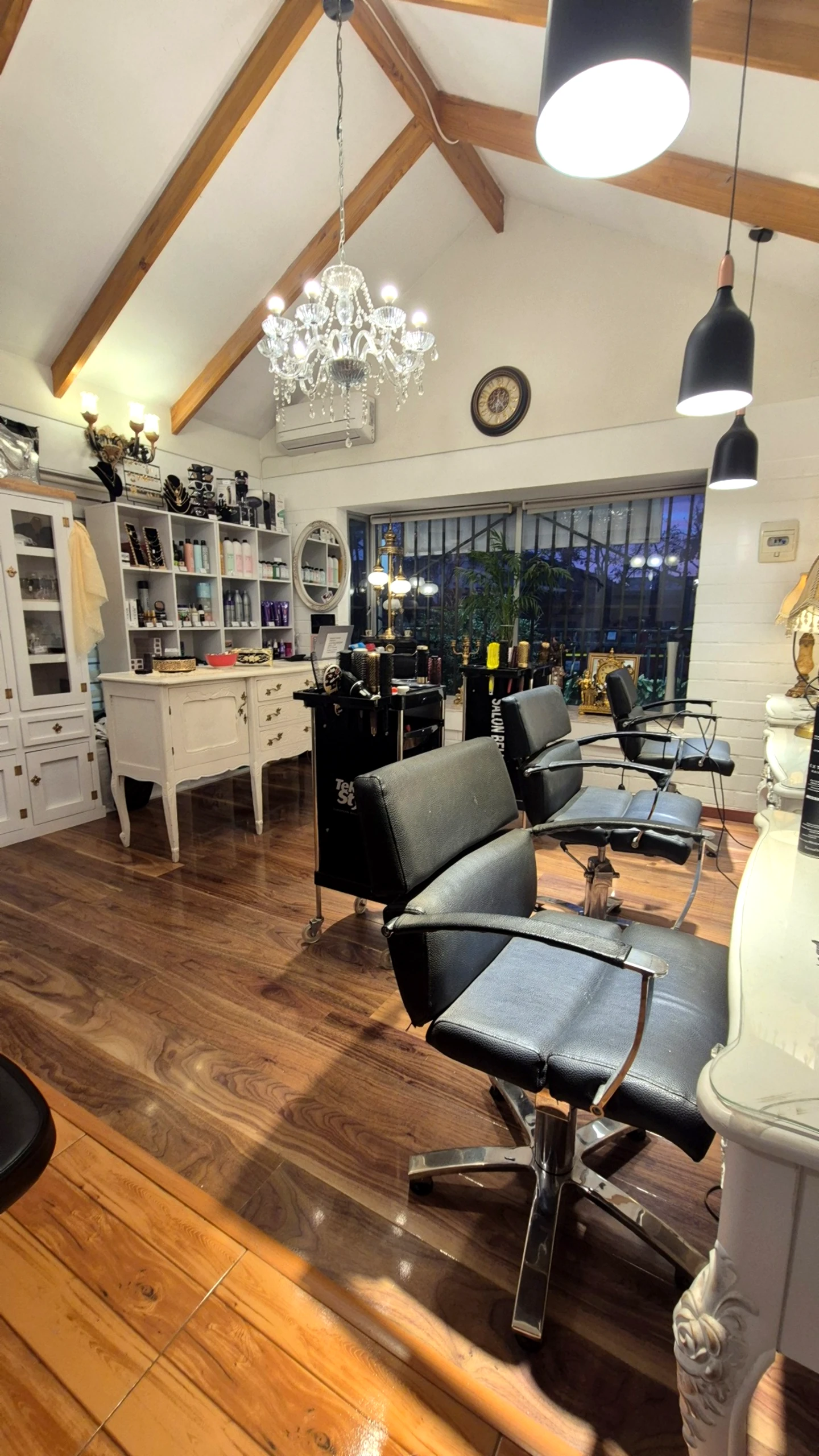 Interior del salón - vista 4